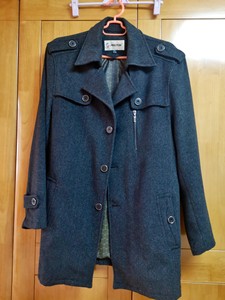 男士大衣，商务风衣。品牌：飞尼克斯，号码：185／100A（