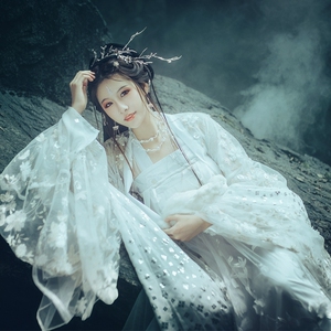 华姿仪赏汉服明月光