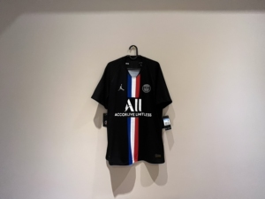 巴黎圣日尔曼大巴黎1920三客球衣 aj联名