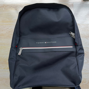 tommy hilfiger双肩包 招商银行办信用卡送的 背