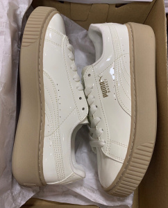 puma彪马厚底奶白漆皮板鞋