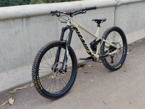 kinesis卜威tum636s,  m码车架带胆endur