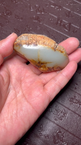 和田玉籽料原石僵