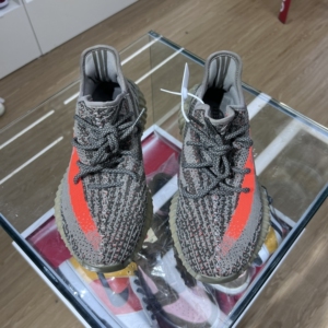 00深圳啊忠淘宝yeezy350初代灰橙 44码0人付款1299.