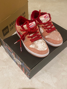 全新nike dunk sb情人节限定款 特殊鞋盒