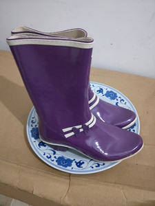 80年代全新上海步云牌雨鞋,老货全新,37码女士,偏大2码3