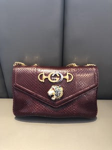 古驰斜挎包酒红蛇皮 99新 s级 gucci/古驰 箱包-斜