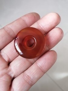 北红玛瑙平安扣