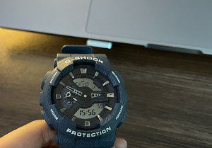 卡西欧牛仔蓝手表