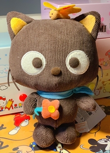 日本三丽鸥巧克力猫～喵喵～头上一个小蜜蜂,手拿一朵小花花,带