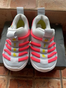 儿童女童春秋耐克毛毛虫鞋9c,购于专柜,保正品.