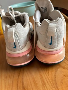 耐克nike 27c气垫运动鞋 购于英国专柜 留学的时候买的_阿里巴巴找货