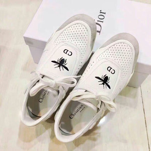 迪奥蜜蜂小白鞋