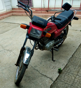 黑条五羊本田125a(1995年)纯进口发动机,仪表,大灯