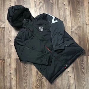 巴黎发售 aj 大巴黎 超级限量 羽绒服 90大