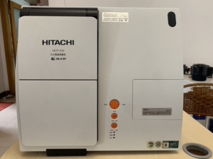 超短焦投影仪日立