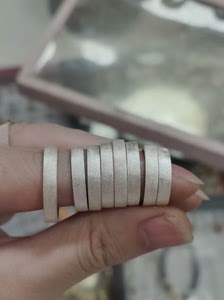 手工制作冰砂戒指  圆的，方的都有  大小尺寸都有  窄的，
