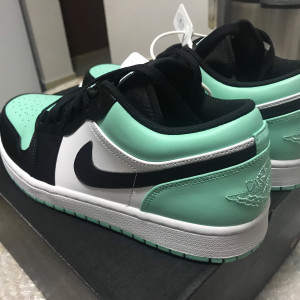 aj1 low低帮薄荷绿 蒂夫尼黑脚趾43码