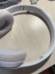 beats solo3 亮白色 自用款 成色如图 售出不退不