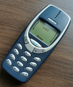 诺基亚3310黑白屏经典功能手机老年机备用机