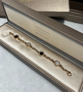 宝格丽圆饼手链