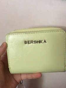 bershka钱包，折叠钱包，女士钱包，全新，实物如图，有点