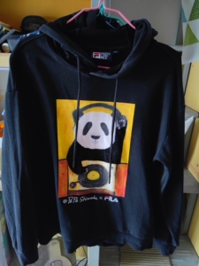 斐乐熊猫卫衣 m码 适合女生155-170 体重95-110
