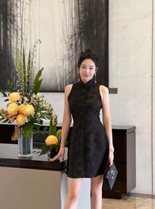 新中式黑色杏花浮雕提花蕾丝无袖旗袍领连衣裙，s号，醇厚馥雅