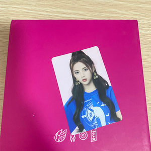 出杨超越小卡 火箭少女101专辑 首张实体专辑《撞》 创造1