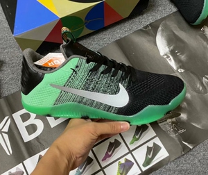 科比11代低帮实战篮球鞋.特价269元(价格可谈)每双包邮.