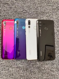 华为nova4 顶配8 128 运行流畅没有任何暗病功能一切