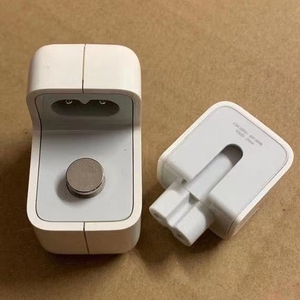 二手的苹果爱派充电头10w,橙色都可以,保证正品,都是以前弄