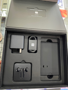 华为保时捷包装盒