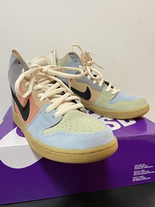 nike耐克男士sb dunk high 高帮鸳鸯色板鞋