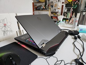 微星Gt76泰坦 i9加2070笔记本电脑1k240hz完美