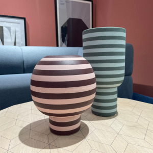 花草居淘宝现货 丹麦aytm varia雕塑花瓶 石器 条纹花瓶 北欧风情多