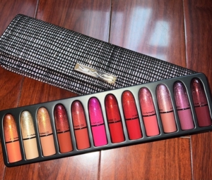 000人付款淘宝mac/魅可2019圣诞限量套盒迷你子弹头口红12只套装大