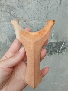 天罡 枣木天罡 实木扁皮弹弓 枣木双色弓坯 表面带毛刺,撑头