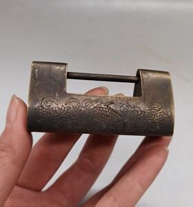 古玩老铜锁清代纯铜老式挂锁古代铜锁木箱横开插锁古锁头