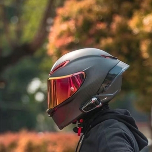 agv头盔 灰红70周年销量版机车头盔