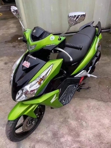 本田弯刀摩托车二手