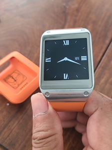 三星手表  v700,第一款带摄像头的三星手表,成色不错,功