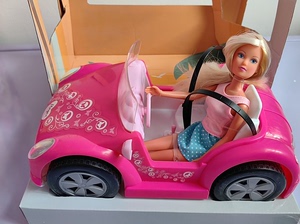 国外品牌芭比娃娃和车盒损