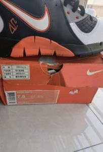 耐克纳什签名篮球鞋 nike zoom mvp x