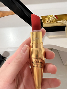 cl萝卜丁505m,日本购买,确保正品,余量如图,盒子和口红