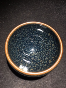 熊忠贵吉玉宋工款小口绿油滴斑柴烧建盏无足铂