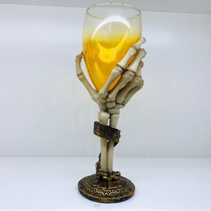 骷髅鬼爪大爪子玻璃高脚杯 树脂骷髅红酒杯子个性装饰杯2个