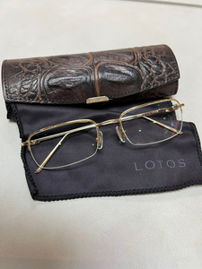 lotos眼镜