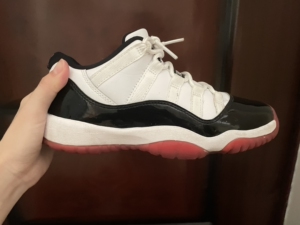 aj11黑红康扣low女款36.5码内长235