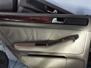 000人付款淘宝奥迪a6c5内门板总成,内饰板,内衬板,门里板,实物拍摄,有